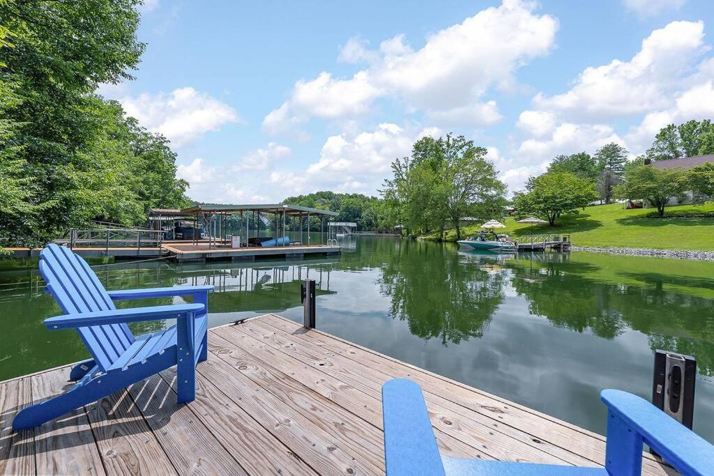 Rustic Cabin, Dock, Firepit, Kayaks & Games Winchester Esterno foto
