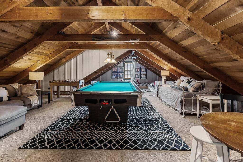 Rustic Cabin, Dock, Firepit, Kayaks & Games Winchester Esterno foto